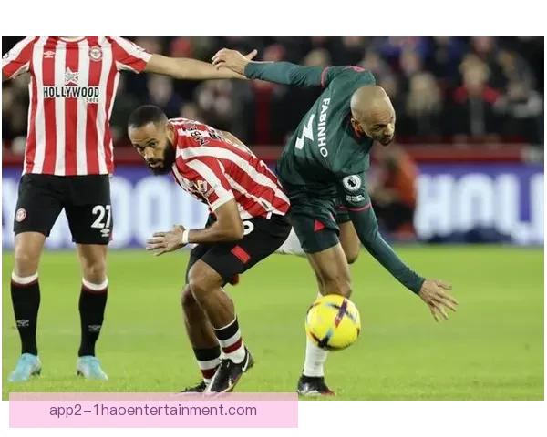 平诺克统治空中对抗撑起布伦特福德后防线稳固制空体系屏障